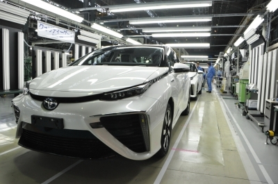 พาชมวีดีโอการผลิตรถพลังงานไฮโดรเจนคันแรกของโลกอย่าง Toyota Mirai ที่ญี่ปุ่นกัน