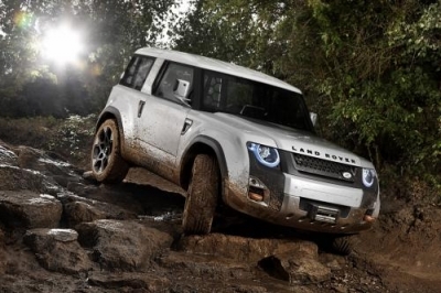 Land Rover เตรียมซุ่มทำรถลุยระดับตำนานอย่าง All New Defender ให้ทันสมัยกว่าเดิม