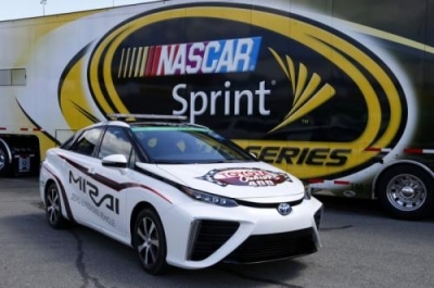 อีกหนึ่งความภูมิใจของ Toyota เมื่อ Toyota Mirai ได้รับเลือกให้เป็นรถ Pace Car ในการแข่งขัน NASCAR ที่อเมริกา