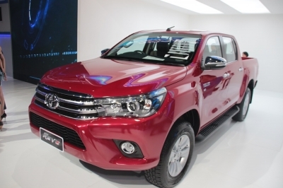 ค่ายรถแห่รุมสกัดดาวรุ่ง   Toyota Hilux Revo   งัดโปรฯปรับทัพจูงใจลูกค้า