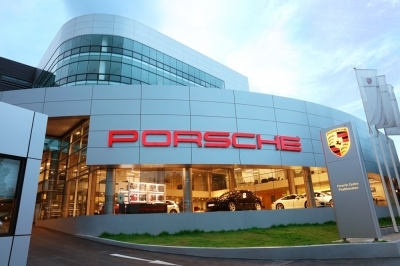 เปิดยิ่งใหญ่ !! Porsche Centre Pattanakarn โชว์รูมและศูนย์บริการแห่งใหม่ใจกลางเมือง
