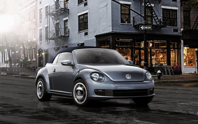VW ส่ง New Beetle Convertible Denim Edition รุ่นพิเศษร่วมวง พร้อมจำหน่าย