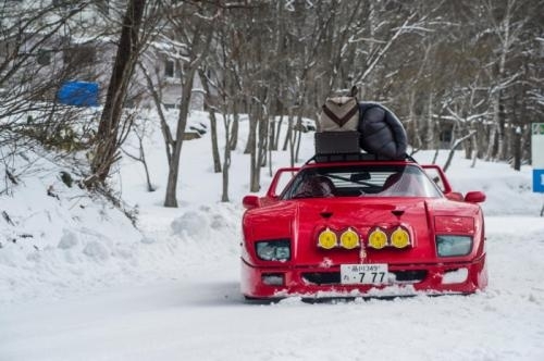 Ferrari F40 ตะลุย Snow Camp งานนี้มันส์