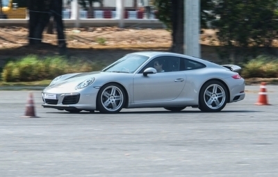 Hands On : Porsche 911 Carrera เจ้าชายกบมีสไตล์ ตำนานอันเป็นเอกลักษณ์ในตัวตน