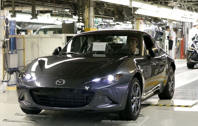 Mazda MX-5 RF สปอร์ตหลังคาแข็ง เปิดไลน์การประกอบแล้วที่ญี่ปุ่น