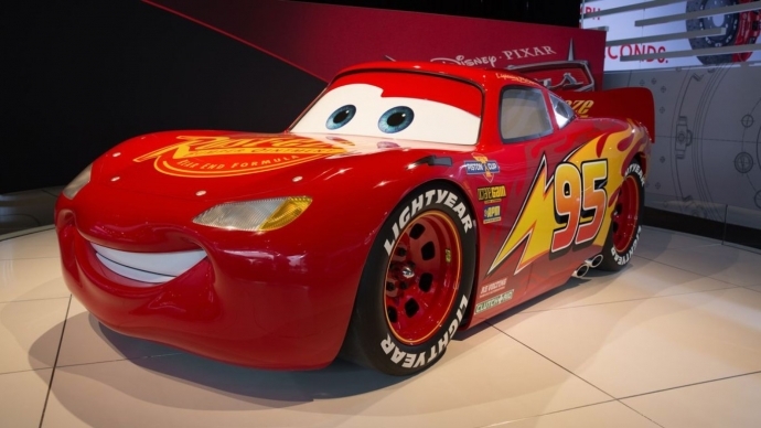 Pixar เปิดตัวรถแข่งรุ่นใหม่ล่าสุด Lightning McQueen ที่ Detroit Auto Show