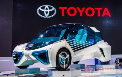 Toyota ขนรถยนต์ใหม่ทุกรุ่นมาเต็มอัตราศึก พร้อมข้อเสนอพิเศษสุดที่งาน Motor Show 2017