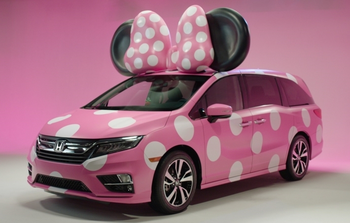 Minnie Van ในร่าง Honda Odyssey โชว์ตัวไปแล้วในงาน D23 Expo 2017 จาก Disney ที่ผ่านมา