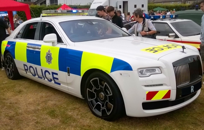 หรูกว่านี้มีมั้ย เมื่อตำรวจอังกฤษจับเอา Rolls-Royce Ghost Black Badge เข้าประจำการ