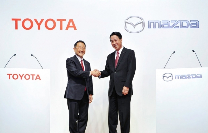 Toyota ผนึกกำลัง Mazda ต่างซื้อหุ้นกันและกัน และจับมือพัฒนารถยนต์ไฟฟ้าร่วมกัน