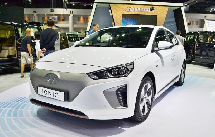 เจาะรถเด่น!! Hyundai IONIQ EV ยานยนต์ไฟฟ้าดาวรุ่ง พร้อมขายในไทย เริ่ม 1.749 ล้านบาท
