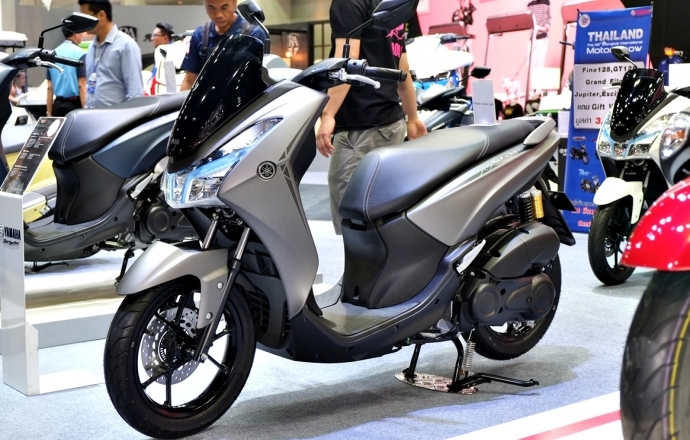 เปิดตัวรถจักรยานยนต์ใหม่ New Yamaha LEXi ออโตเมติกพรีเมี่ยมสกู๊ตเตอร์ ในคลาส 125 ซีซี ที่งาน Motor Show 2018