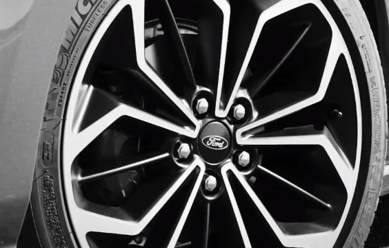 วีดีโอทีเซอร์ล่าสุด Ford Focus รถยนต์ใหม่ 2019 เตรียมเปิดตัว 10 เมษายนนี้