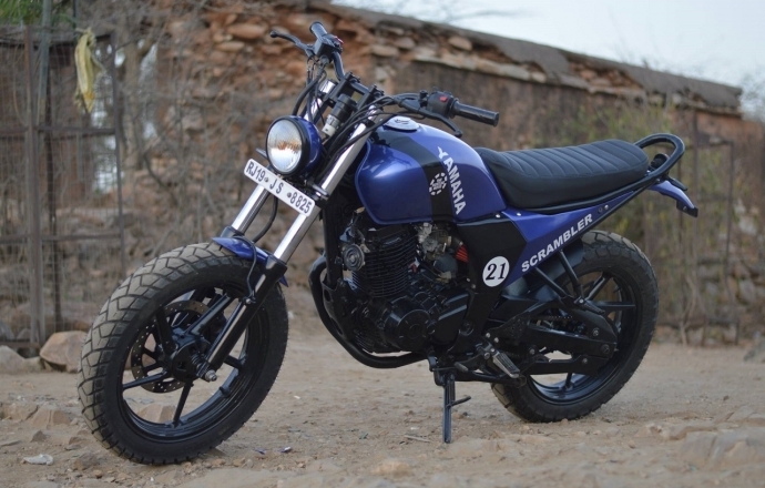 แปลงโฉมรถจักรยานยนต์ Yamaha FZ-S ในลุคสายลุย โดย Hustler Moto