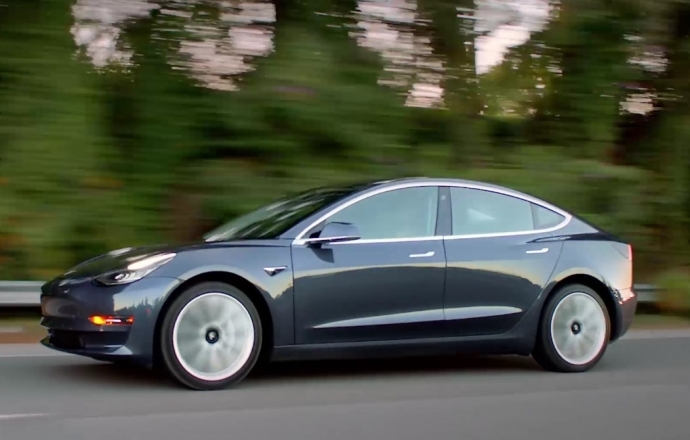 มาแล้วสเปค Tesla Model 3 Performance รถไฟฟ้าตัวเล็กสุดแรง