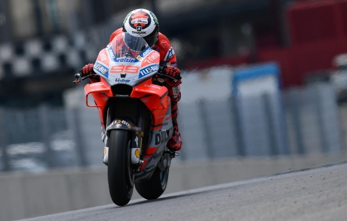 Jorge Lorenzo ปรับถังน้ำมันและแฟริ่งใหม่ จนคว้าชัยครั้งแรกกับ Ducati 