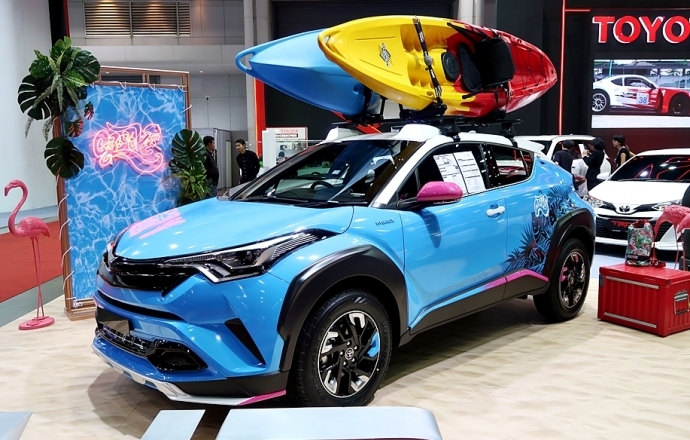 อเนกประสงค์สุดแตกต่าง Toyota C-HR GROOVE ในงาน Bangkok International Auto Salon 2018