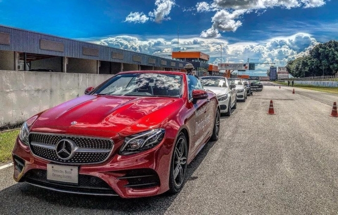 Mercedes-Benz Driving Events 2018 หลักสูตรขับขี่ปลอดภัยจากมืออาชีพ
