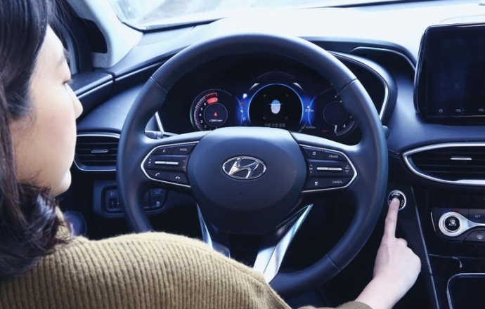 ล้ำไปอีกขั้น Hyundai โชว์ระบบปลดล็อกประตูและสตาร์ทรถด้วยลายนิ้วมือ