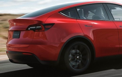 เผยรถใหม่ รถไฟฟ้า Tesla Model Y มาดอเนกประสงค์ วิ่งไกลสุด 483 กิโลเมตร