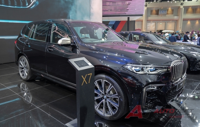 บีเอ็มดับเบิ้ลยู ขนกองทัพยานยนต์พรีเมี่ยม นำโดย BMW X7 มาอวดโฉมที่งาน Motor Show 2019