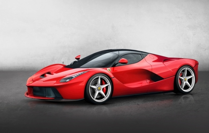 ม้าลำพอง Ferrari ยืนยัน เตรียมเปิดตัวซูเปอร์คาร์ไฮบริดตัวใหม่ภายในเดือนนี้