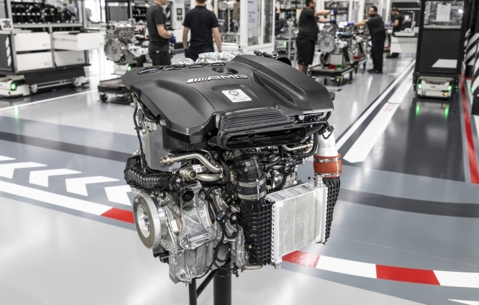Mercedes-AMG เปิดตัวเครื่องยนต์ 4 สูบแรงที่สุดในโลก 416 แรงม้า