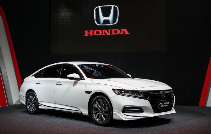 ฮอนด้ายก Honda Accord พร้อมชุดแต่ง Modulo อวดความสปอร์ตกลางงาน Bangkok International Auto Salon 2019