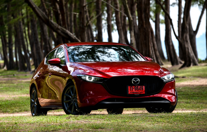 วีดีโอรีวิว...ชมรอบคัน All New Mazda 3 เก๋งสปอร์ตขับสนุกเครื่องเสียงดี ปลอดภัยเต็มคัน