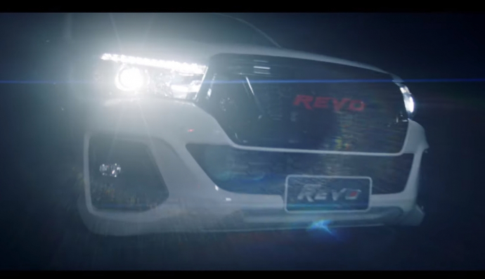 เจาะรถเด่น !! New Toyota Hilux REVO กระบะแกร่งสายแรง จ่อเผยจริงเร็วๆนี้
