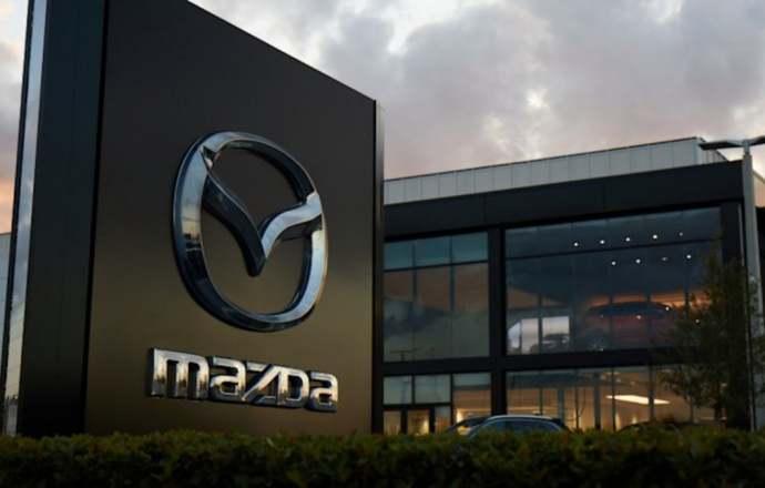 Mazda ประกาศเปลี่ยนถ่ายน้ำมันเครื่องให้ฟรีทุกยี่ห้อ แก่บุคลากรทางการแพทย์ในสหรัฐฯ