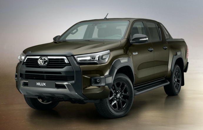 ตามหลังพี่ไทย!! New Toyota Hilux Facelift ปรับโฉมใหม่..กระบะเก่งของคนหัวใจแกร่ง ขายที่ยุโรปกลางปีนี้ 