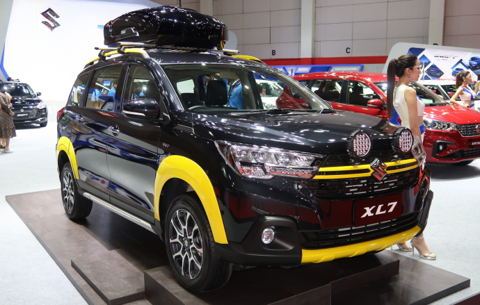 แต่งใหม่ SUZUKI XL7 เพิ่มอุปกรณ์รอบคันเสริมลุค ในงาน Big Motor Sale 2020