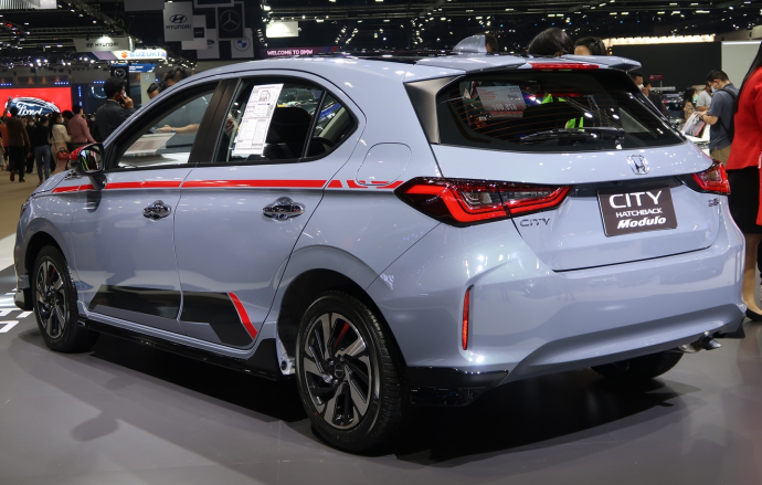 ชมคันจริง!! Honda City Hatchback ตกแต่งรอบคัน พร้อมชุดแต่ง Modulo ที่งาน Motor Show 2021