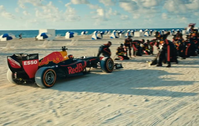 ดูยัง...Red Bull ปล่อยคลิปขับรถ F1 บนชายหาด โปรโมทสนามแข่งขันแห่งใหม่ในฤดูกาลหน้าที่ Miami