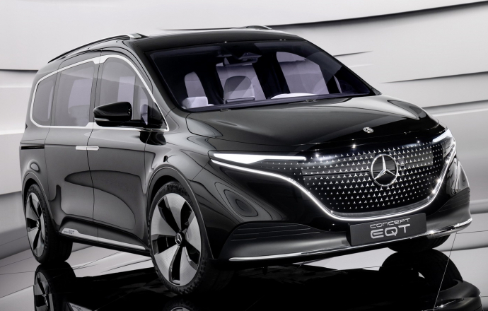 Mercedes-Benz Concept EQT ต้นแบบรถตู้สุดหรูหราไฟฟ้า