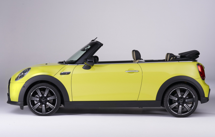 รถใหม่ Mini Cooper ไฟฟ้า 100% จะมีตัวถังเปิดประทุนให้เลือก ในปี 2025