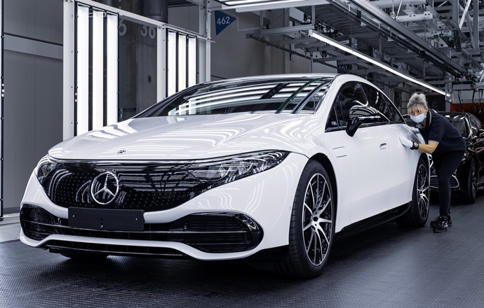 2021 Mercedes-Benz EQS เก๋งใหญ่พลังไฟฟ้าคันหรูประกอบเสร็จจากโรงงานเยอรมนีแล้ว