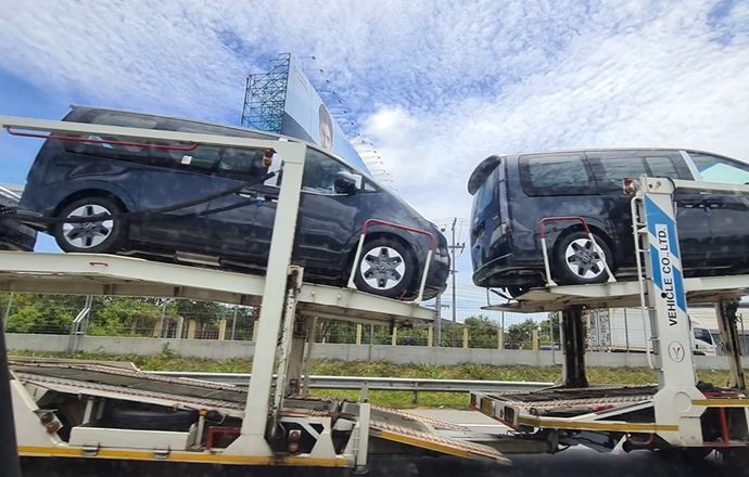 จับได้คาตา!! 2022 All New Hyundai Staria รถตู้สุดไฮเทคจากแดนโสม มาถึงเมืองไทยแล้ว