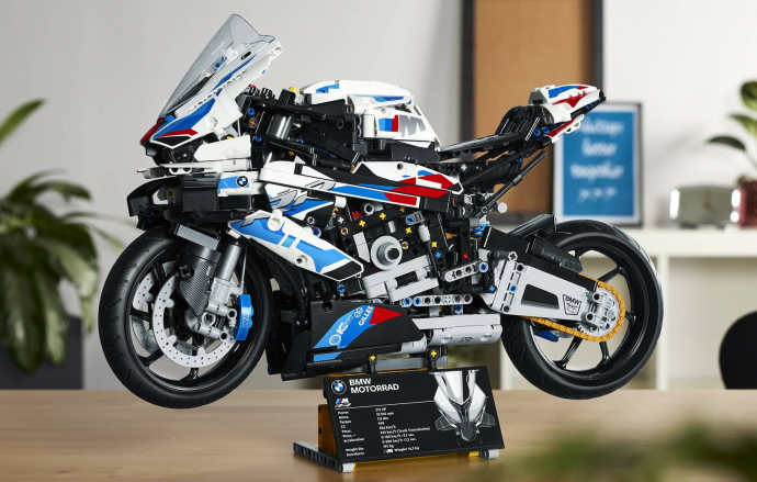 ของต้องมี!! BMW M 1000 RR ตัวแรงได้ ในราคา 300 ดอลลาร์ จาก Lego Technic