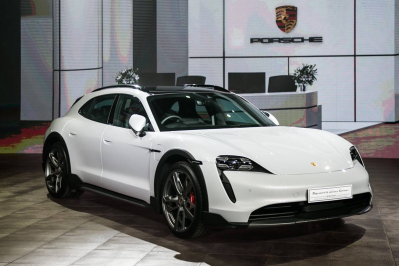 ยอดขายรถใหม่ Porsche ปี 2021 ทะลุ 300,000 คัน