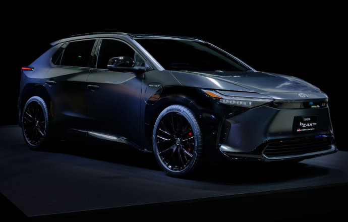 อวดโฉม...รถต้นแบบไฟฟ้า Toyota bZ4X GR Sport Concept ที่งาน Tokyo Auto Salon 2022