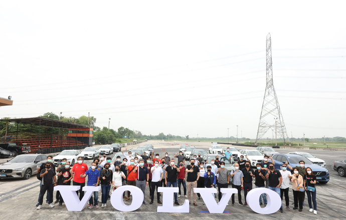 วอลโว่ คาร์ จัดกิจกรรม VOLVO DRIVING EXPERIENCE 2022 ให้ลูกค้าร่วมสัมผัสและทดสอบการขับขี่แบบเหนือชั้นในรถยนต์วอลโว่ทุกรุ่น