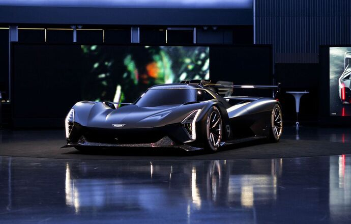 ห๊ะ.. Batman มีฝาแฝด! รถไฮเปอร์คาร์ Cadillac Project GTP เผยโฉมรูปลักษณ์ที่เหมือนกับรถ Batman ในงาน Le Mans 