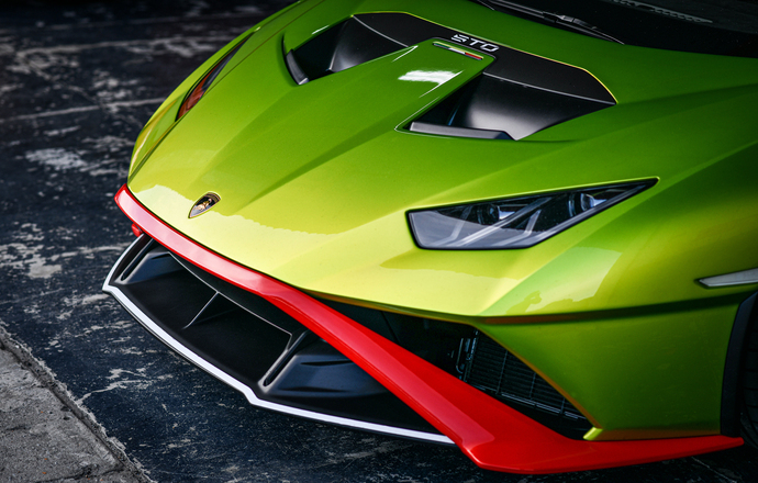 กระทิงดุลงสนาม อวดสุดยอดสมรรถนะซูเปอร์สปอร์ตคาร์ระดับโลก “Lamborghini Huracán STO Track Day 2022”