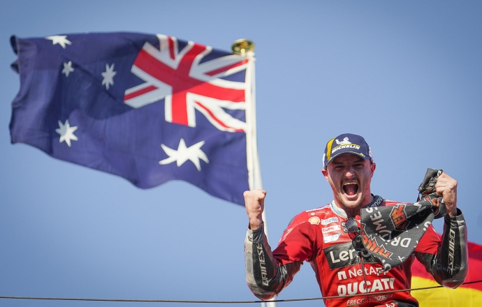 Miller มาเหนือ เร่งแซงได้ก็ครองงยาวจนจบตำแหน่งแชมป์ ศึก MotoGP 2022 ที่ญี่ปุ่น