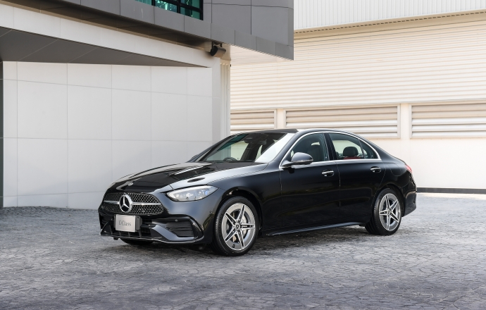 เปิดตัวรถใหม่ 2022 Mercedes-Benz C 350 e AMG Dynamic รถ PHEV วิ่งไฟฟ้าไกล 100 กม. ในราคา 3,350,000 บาท
