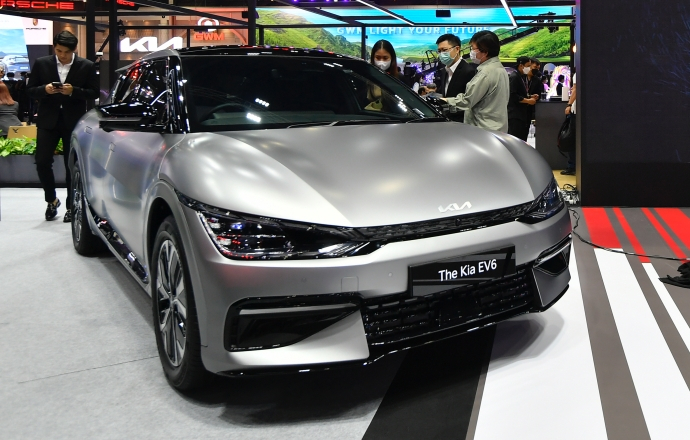 KIA อวดโฉมรถไฟฟ้า Kia EV6 ครั้งแรกในไทย ที่งาน Motor Expo 2022