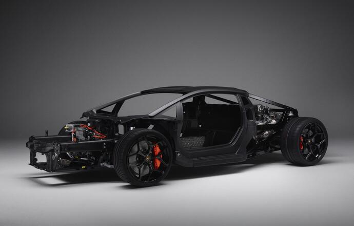 Lamborghini LB744 นวัตกรรมโครงสร้างแบบใหม่ล่าสุด “Monofuselage” โดดเด่นด้วยความเบา