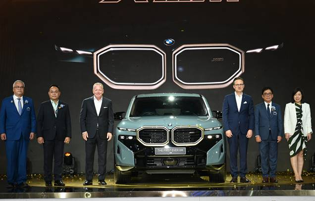 BMW ยกทัพที่สุดแห่งยนตรกรรมหรู และรถไฟฟ้า บุกงาน Motor Show 2023